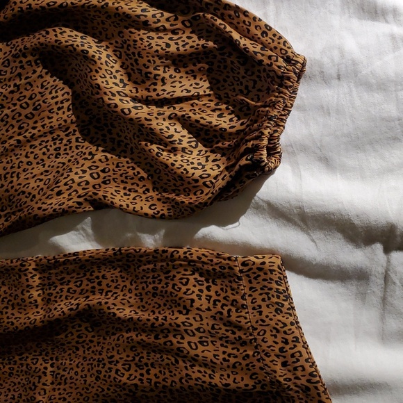 GAP women blouse with  leopard print. NWT. - Picture 6 of 6